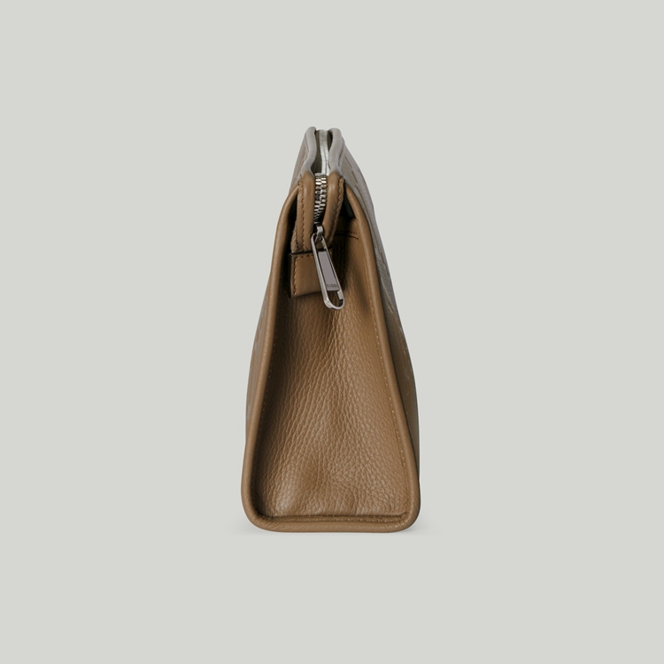 739490.AABY0.2801.010.100.0000.Light Jumbo GG pouch